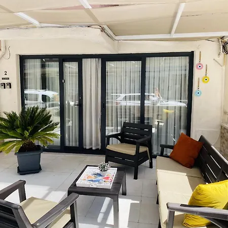 Ezgi'S Apartment With Terrace In מרמריס מראה חיצוני תמונה